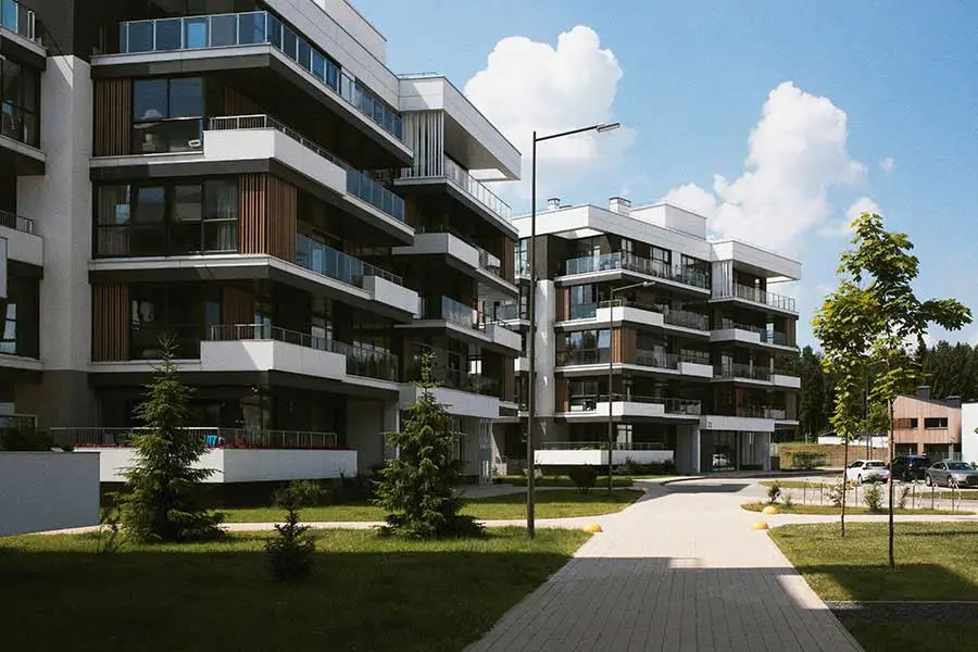 Exploring Luxury Homes: The Pinnacle of Real Estate